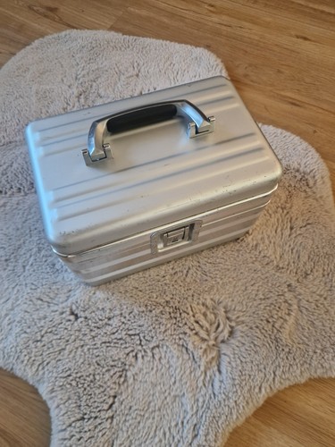 Rimowa classic flight beauty - rimowa,